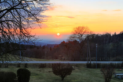 Blick ins Gäubodental von der Terrasse
