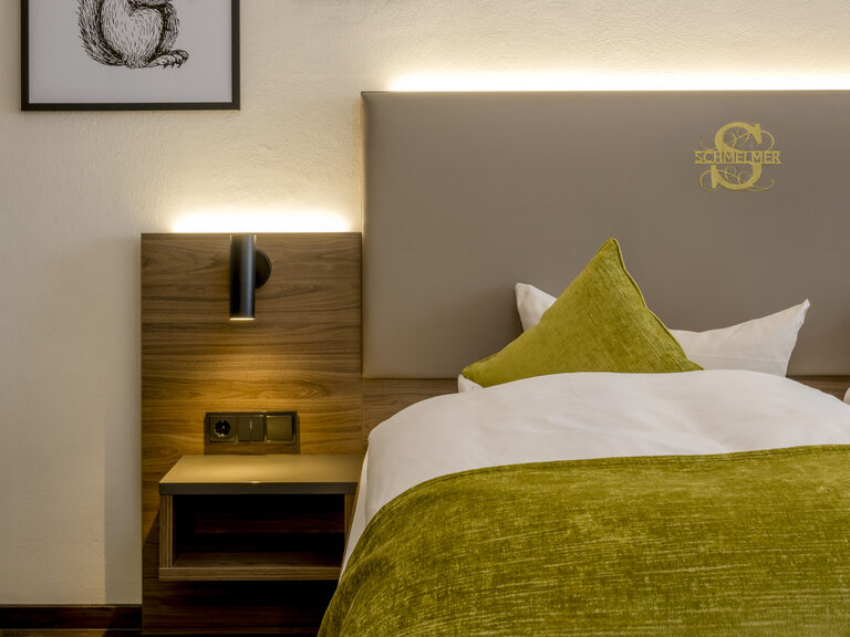 Juniorsuite Loderwinkl im Gut Schmelmerhof in St. Englmar.